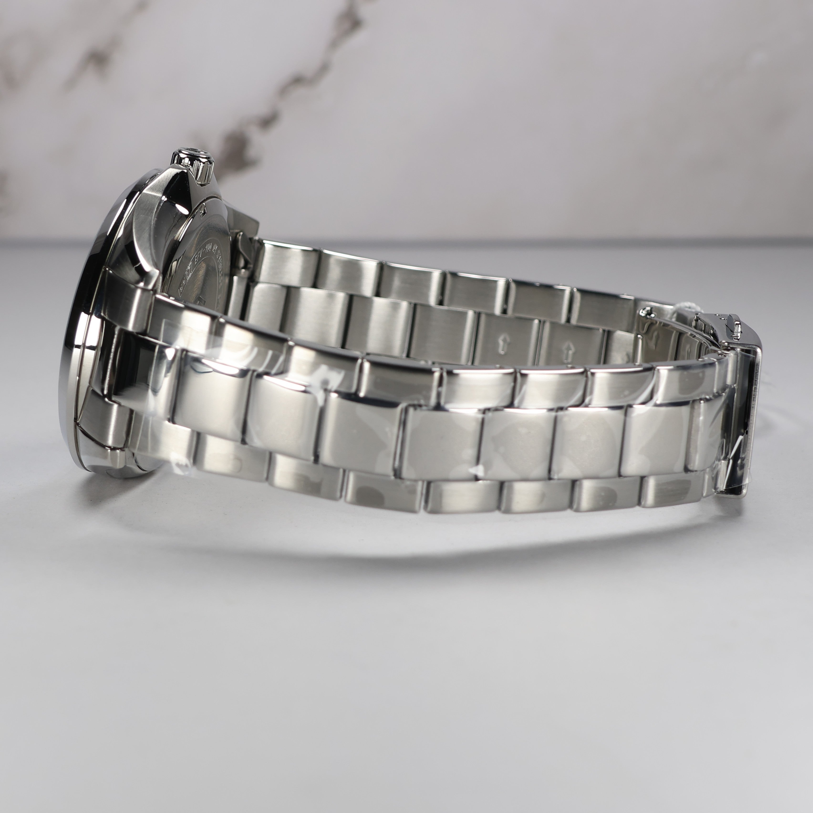 Casio Edifice Men's Blue Dial Stainless Steel Sports Watch EFV-100D-2BVUEF