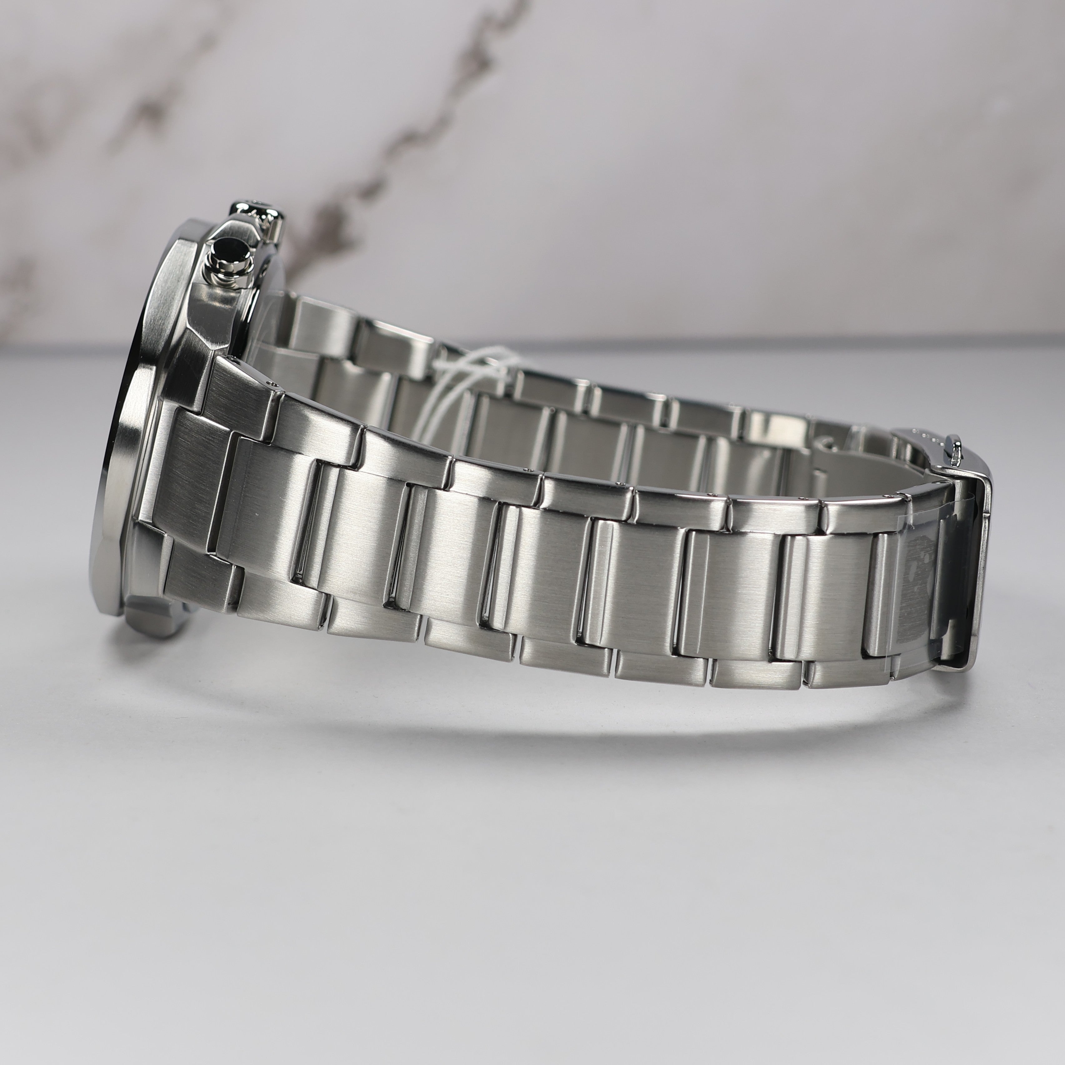 Casio Edifice Men's Green Dial Stainless Steel Chronograph Watch EFV-640D-3AVUEF