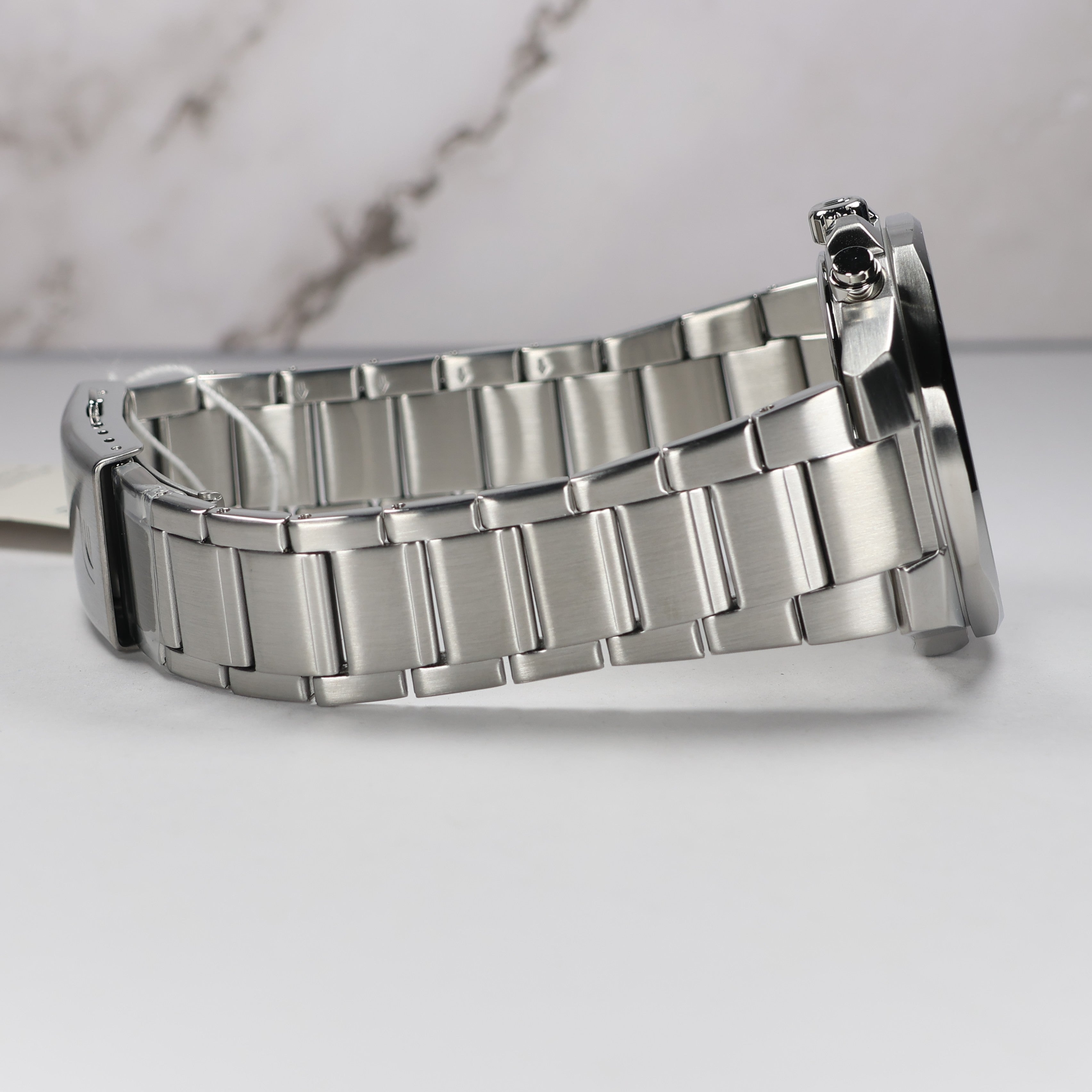 Casio Edifice Men's Green Dial Stainless Steel Chronograph Watch EFV-640D-3AVUEF