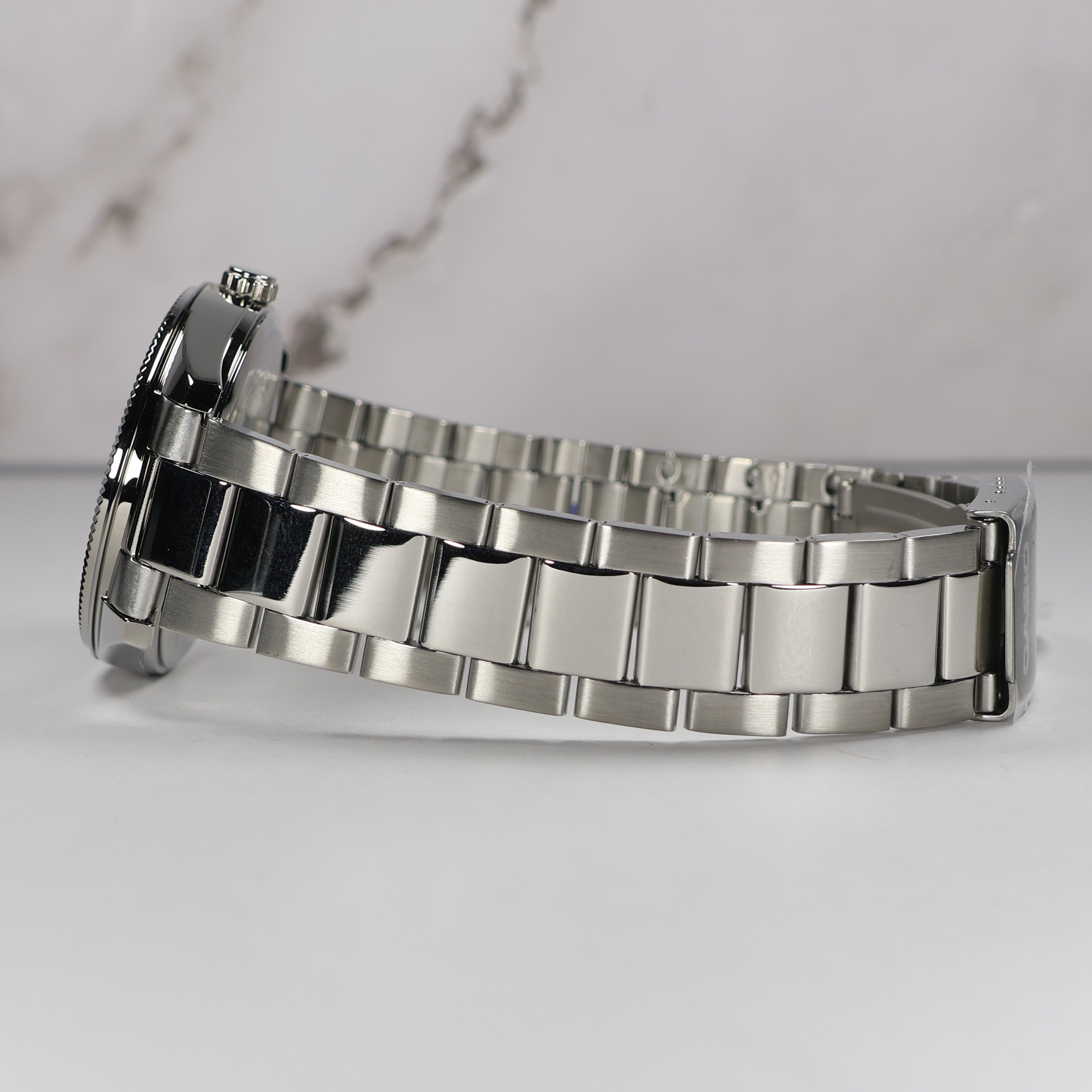 Casio Men's Vintage Green Dial Stainless Steel Quartz Watch MTP-1302PD-3AVEF