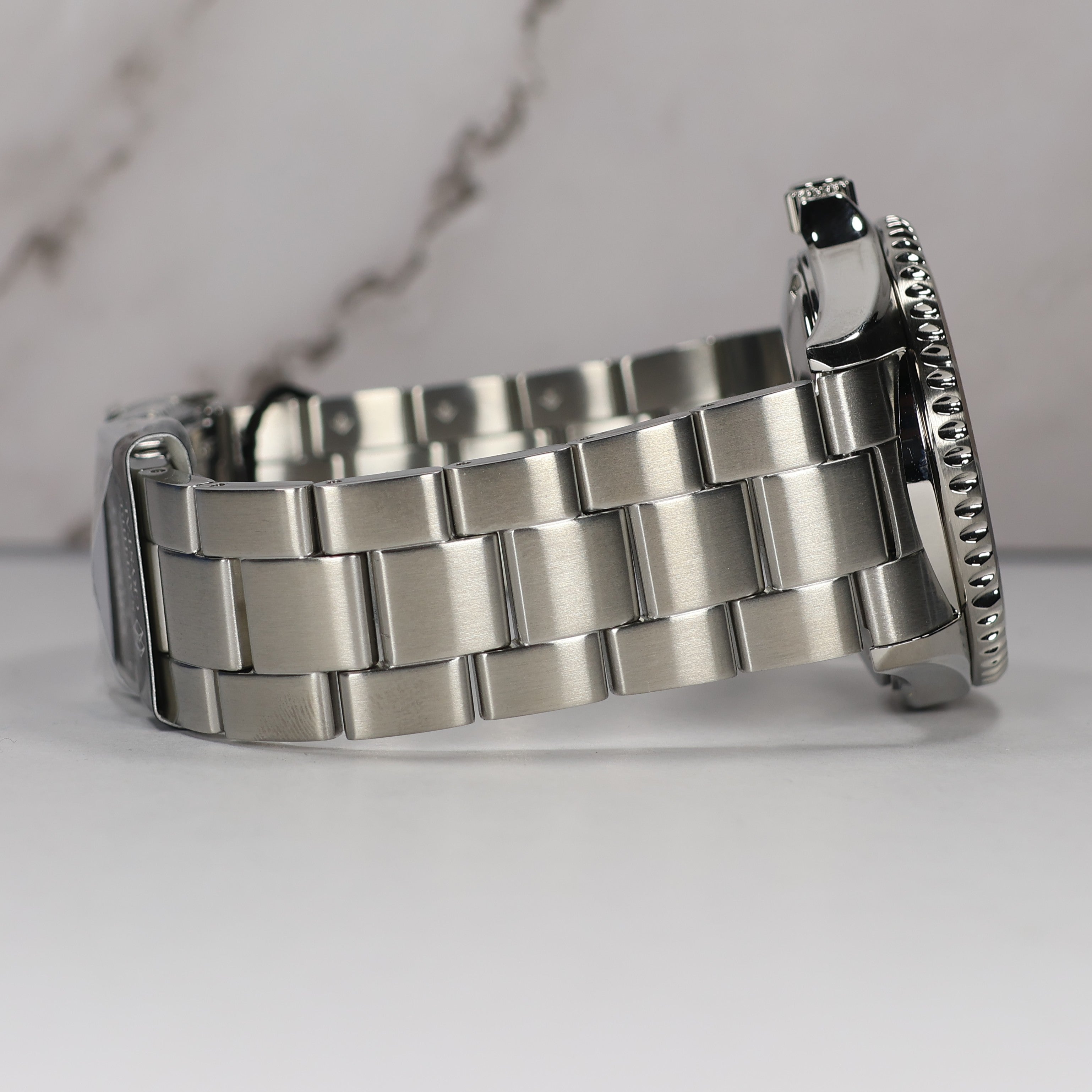 Orient Mako III Men's Champagne Dial Stainless Steel Sports Watch RA-AA0821S39B